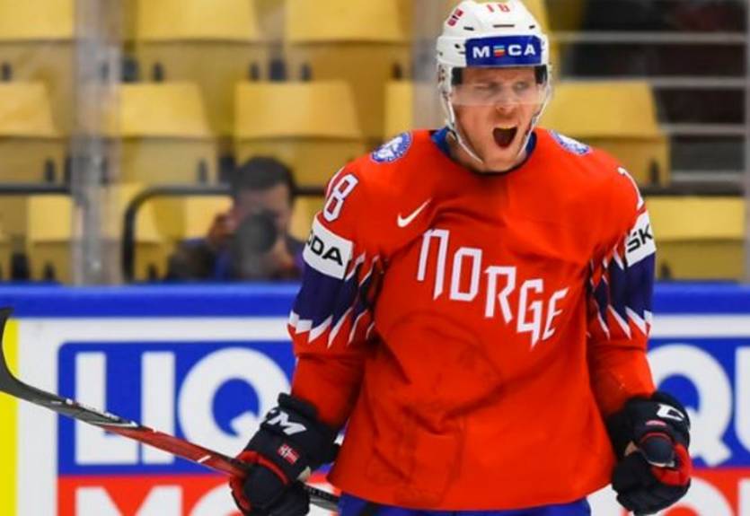 ЧМ по хоккею: Россия разгромила Словакию, Норвегия обыграла Корею