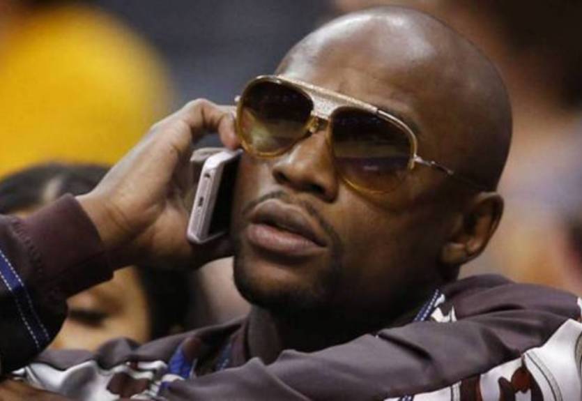 Мейвезер объяснил, почему не спешит выставлять Дэвиса против Ломаченко