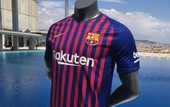 Барселона оригинально презентовала новую домашнюю форму