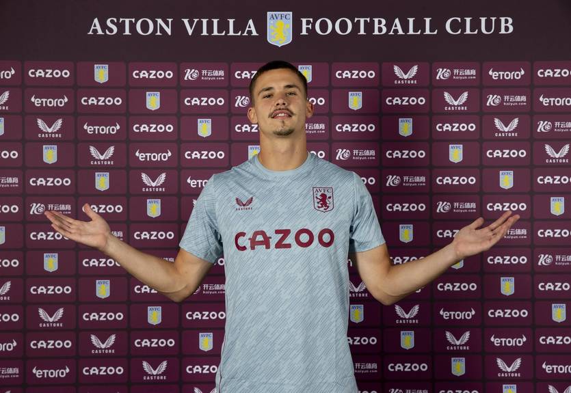 Астон Вілла посилилася півзахисником збірної Бельгії Астон Вілла посилилася півзахисником збірної Бельгії