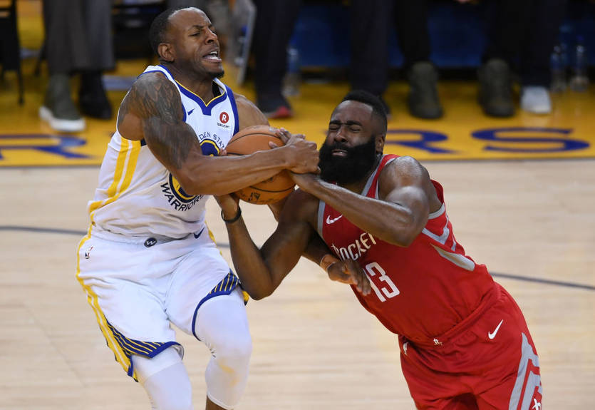 НБА: Голден Стэйт разгромил Хьюстон и вышел вперед в серии