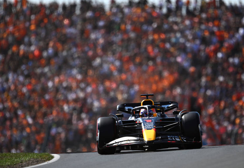 Ферстаппен вырвал у Леклера поул Гран-при Нидерландов