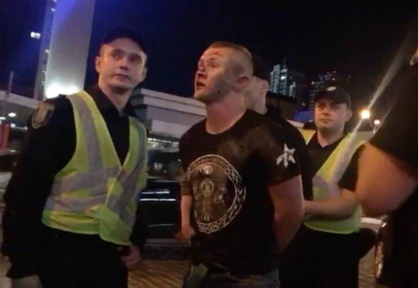В Киеве хулиганы напали на болельщиков Ливерпуля