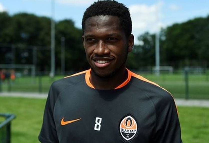 Фред: Переговоры с МЮ на продвинутой стадии еще с января, но я сосредоточен на ЧМ Фред: Переговоры с МЮ на продвинутой стадии еще с января, но я сосредоточен на ЧМ