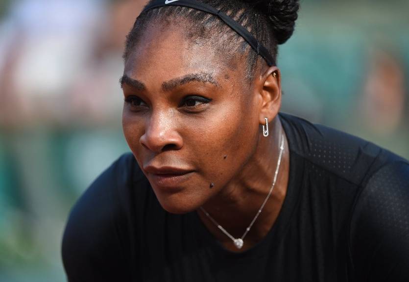 Серена Уильямс сыграла на Ролан Гаррос в костюме кошки Серена Уильямс сыграла на Ролан Гаррос в костюме кошки