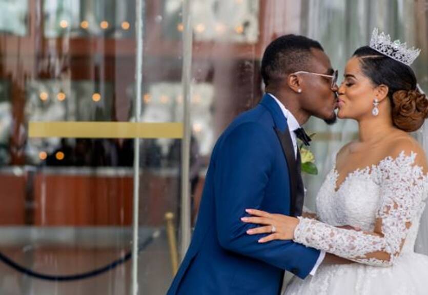 Известный футболист развелся с Мисс Нигерия-2013, чтобы быть с Мисс Нигерия-2014