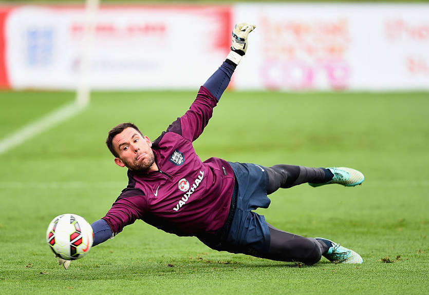 Экс-голкипер сборной Англии завершил карьеру