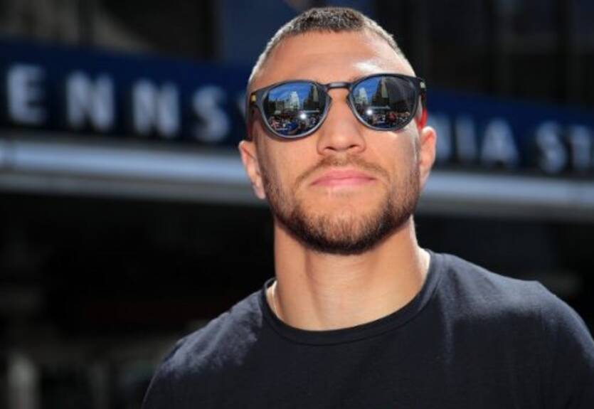 Ломаченко: Пакьяо слишком стар для этого спорта Ломаченко: Пакьяо слишком стар для этого спорта