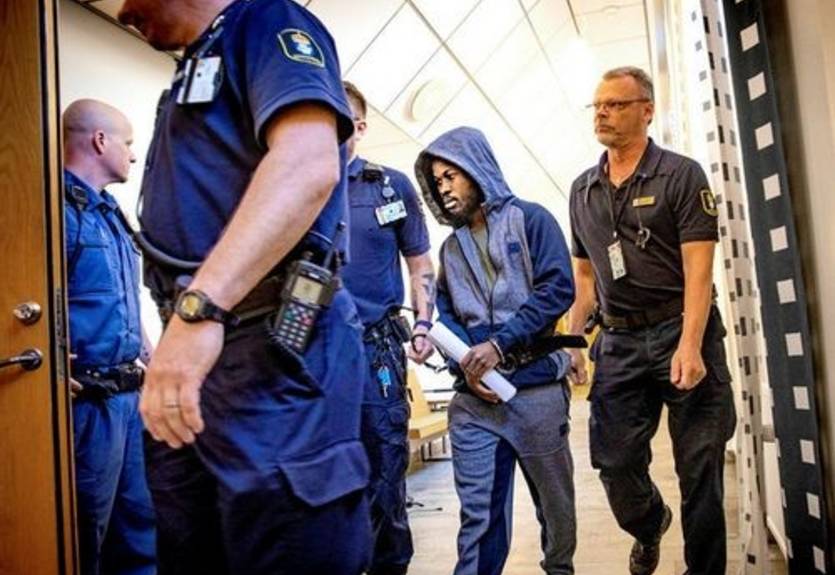 Игрок сборной Ганы сядет в тюрьму за изнасилование 14-летней девочки