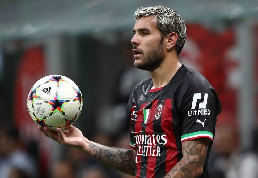 Лидер Милана покинул расположение сборной Франции из-за травмы