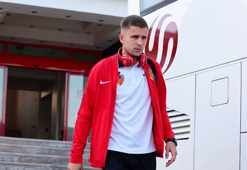 Кравец похвастался совместной фотографией с легендой Манчестер Юнайтед Кравец похвастался совместной фотографией с легендой Манчестер Юнайтед