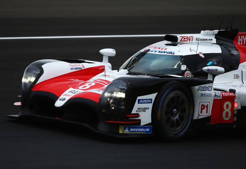 Экипаж Алонсо завоевал поул к гонке 24 часа Ле-Мана