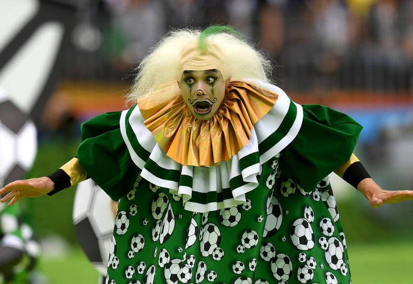 Яркие фанаты и церемония открытия: лучшие фото дня на ЧМ-2018