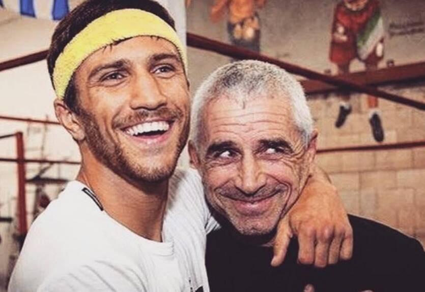 Ломаченко трогательно поздравил своего отца