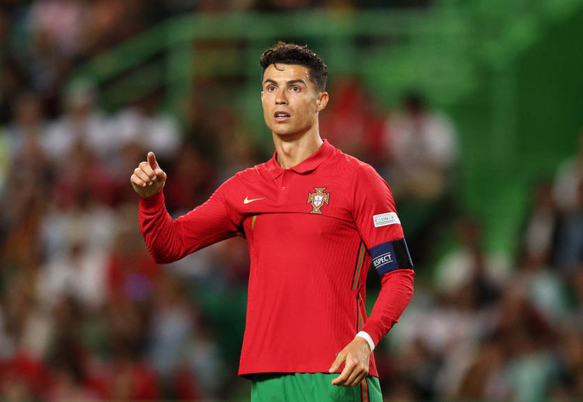 Роналду разбили нос в матче против Чехии