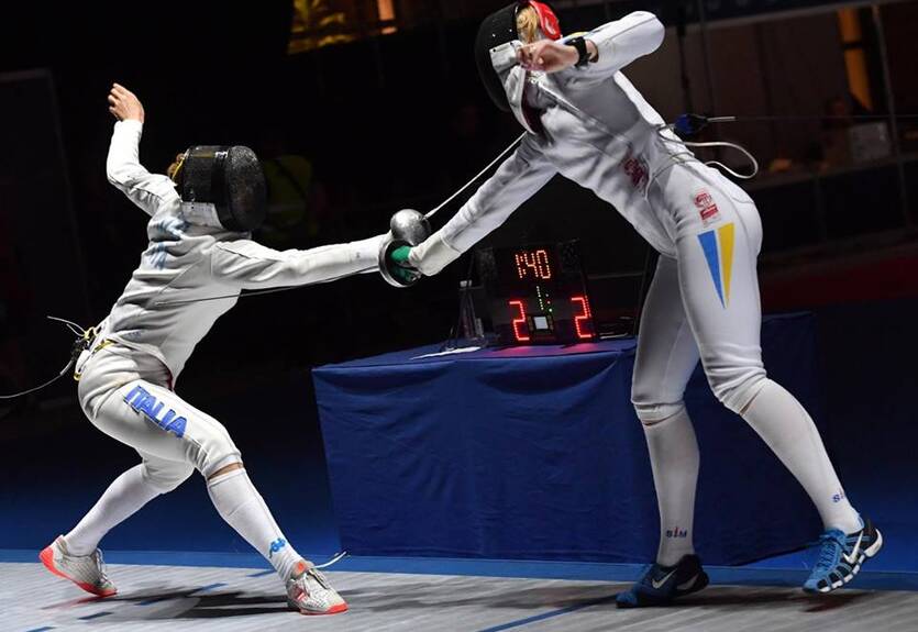Фехтование: Кривицкая и Стаценко остановились в шаге от медали ЧЕ
