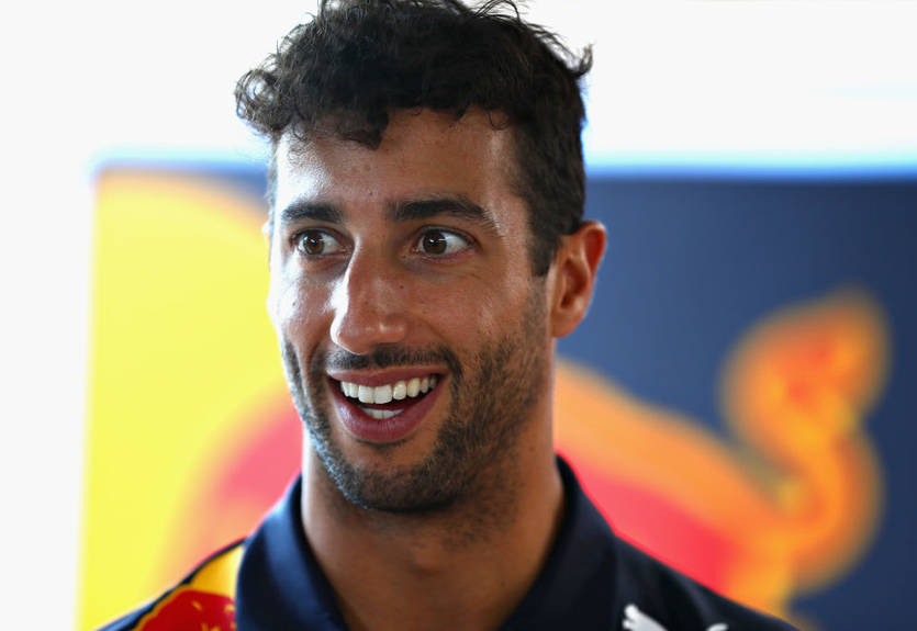 Риккардо – о переходе в Макларен: 20 миллионов долларов? Этого недостаточно Риккардо – о переходе в Макларен: 20 миллионов долларов? Этого недостаточно