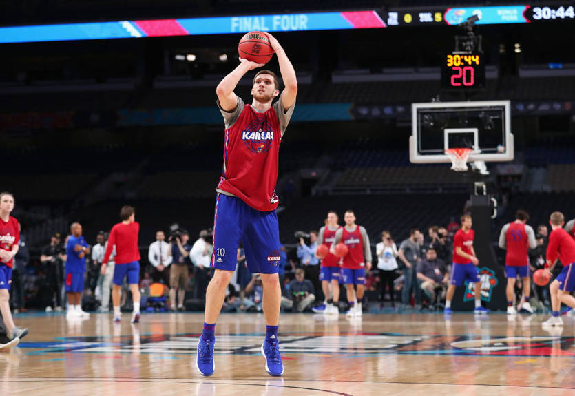 Научусь произносить имя Михайлюка только через сезон – тренер Лос-Анджелеса