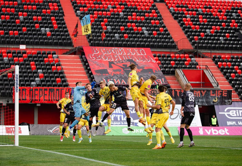 Верес и Рух расписали результативную ничью