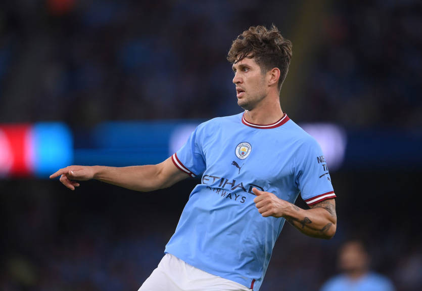 Манчестер Сити потерял на две недели основного защитника