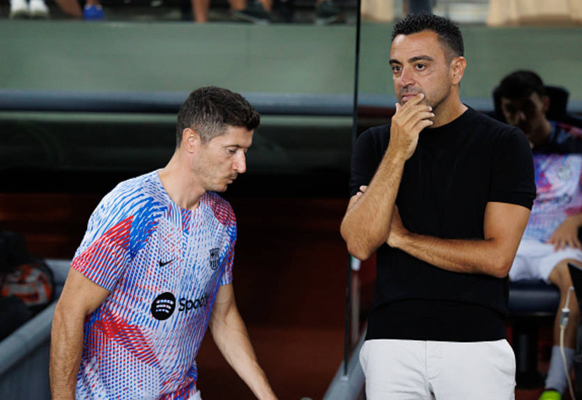 Хави: Левандовски – один из лучших в мире, если не лучший