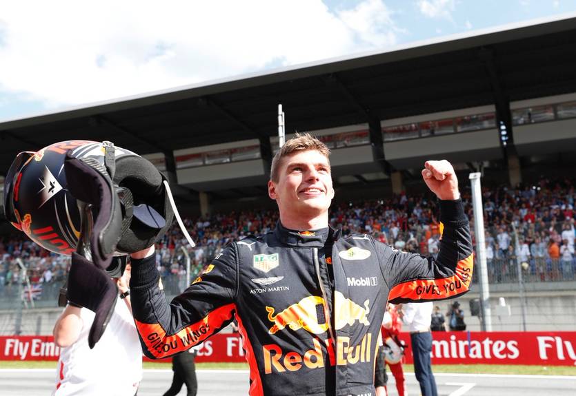 Ферстаппен выиграл Гран-при Австрии, двойной сход Мерседес Ферстаппен выиграл Гран-при Австрии, двойной сход Мерседес