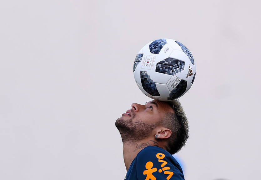 Шикарная подкрутка в исполнении Неймара Шикарная подкрутка в исполнении Неймара