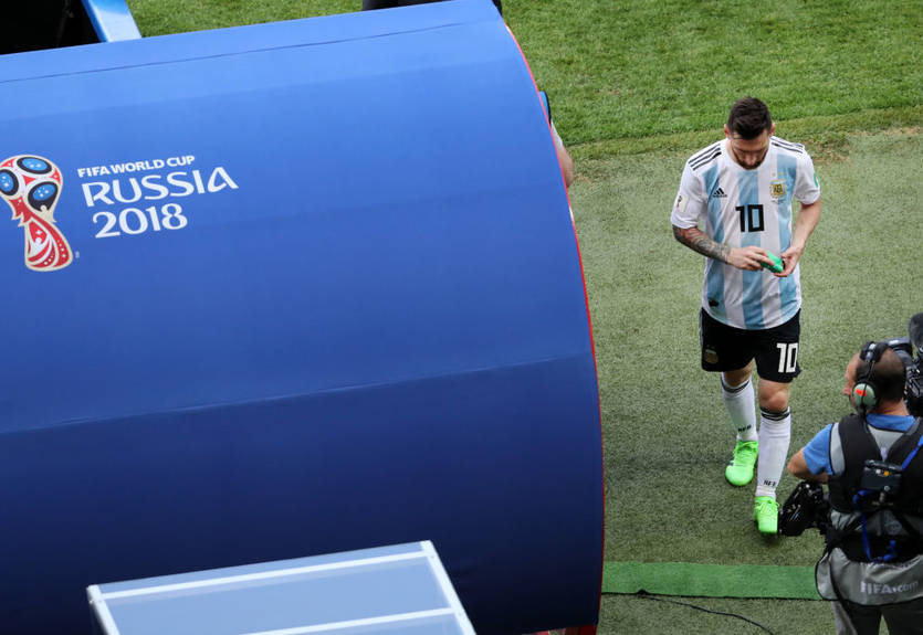 Невероятный Мбаппе и разбитые Месси с Роналду: лучшие фото дня на ЧМ-2018