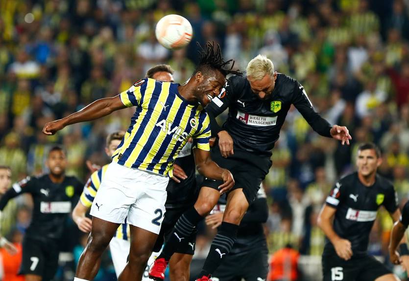 Фенербахче здобув перемогу над АЕКом у групі Динамо