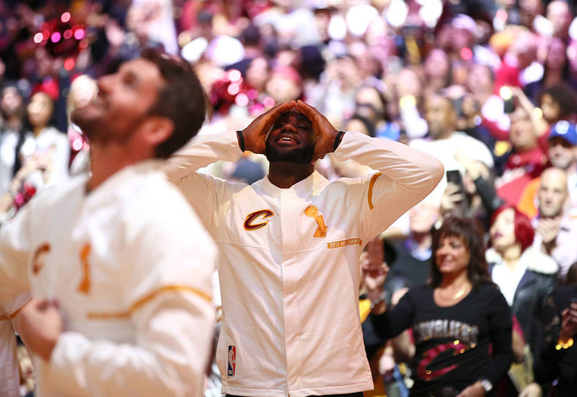 В Кливленде уберут гигантский баннер с изображением ЛеБрона