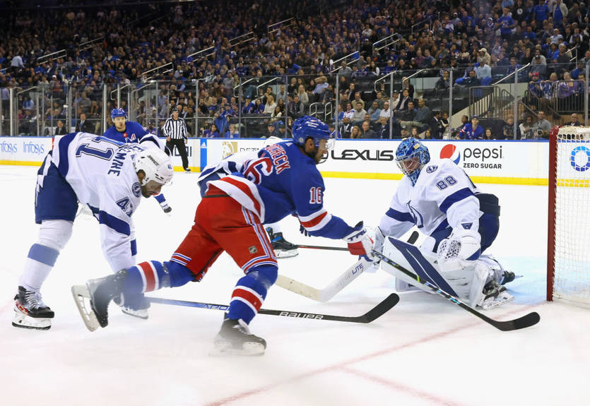 НХЛ: Вегас обыграл Лос-Анджелес, Тампа-Бэй проиграла Рейнджерсу