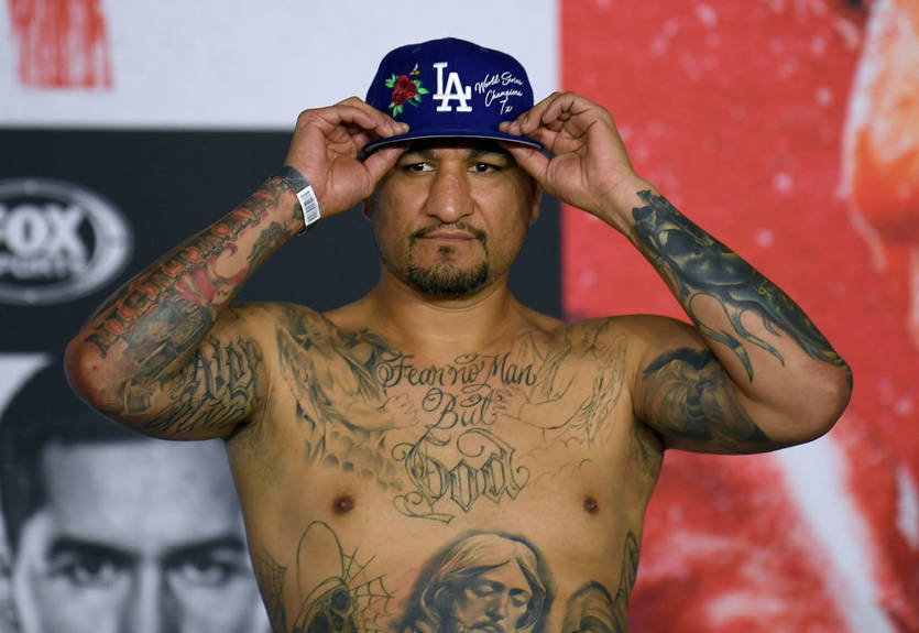 Арреола назвав фаворита можливого бою Усик - Вайлдер