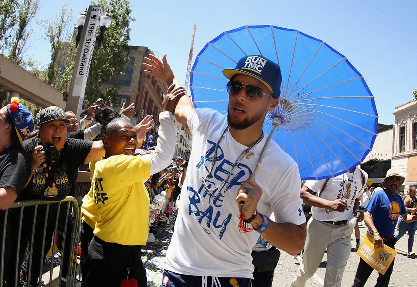 Карри: Переход Леброна в Лейкерс создал интригу для фанатов