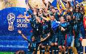 Сборная Франции отпраздновала победу в раздевалке вместе с президентом Сборная Франции отпраздновала победу в раздевалке вместе с президентом