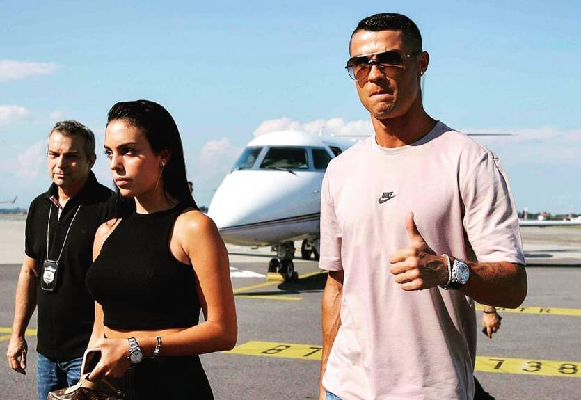 Роналду привез семью на стадион Ювентуса Роналду привез семью на стадион Ювентуса