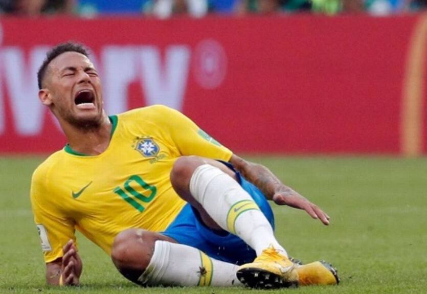 Неймар – о своих симуляциях: Мне не хочется постоянно страдать от ударов Неймар – о своих симуляциях: Мне не хочется постоянно страдать от ударов