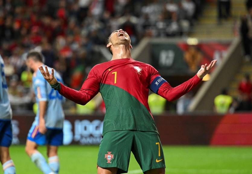 Роналдо не включил Роналду в свой список величайших игроков в истории футбола