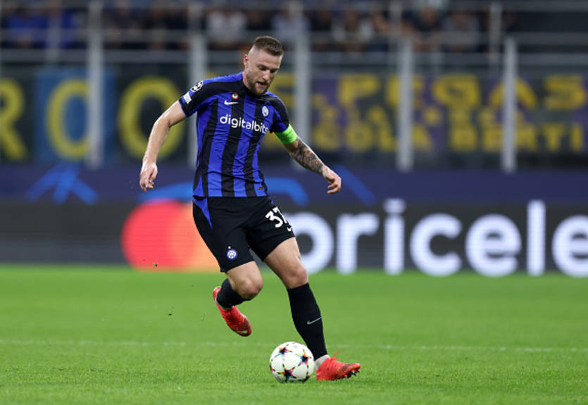 Интер намерен продлить контракт с ключевым защитником