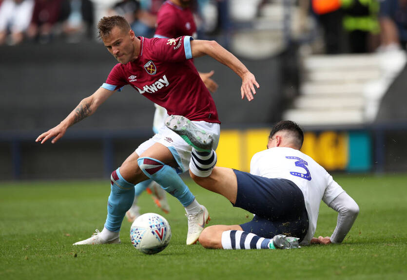 Ярмоленко принял участие в контрольном матче Вест Хэма Ярмоленко принял участие в контрольном матче Вест Хэма