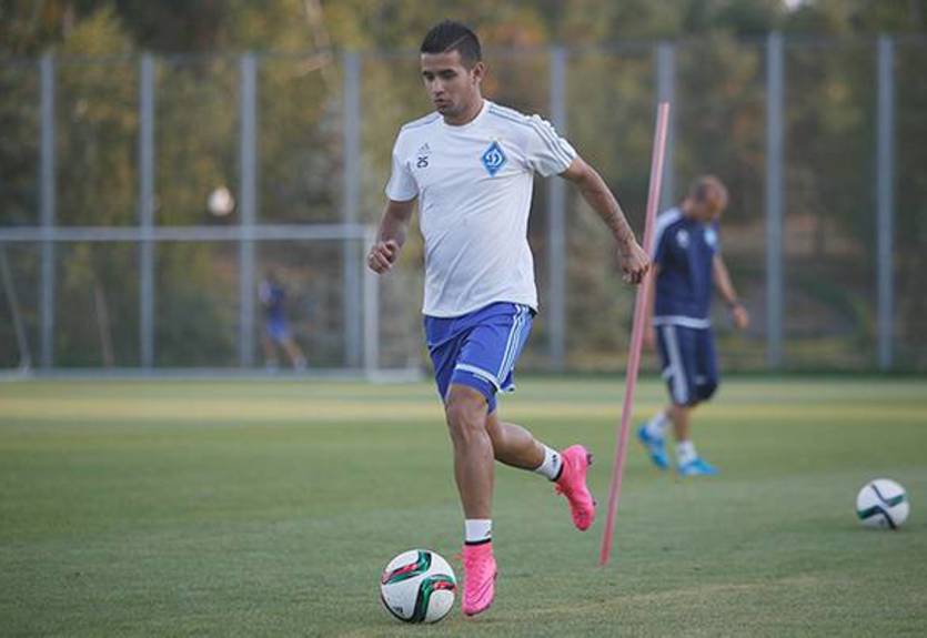 Гонсалес договорился с Сантосом, Динамо должно усилиться Буэно – СМИ Гонсалес договорился с Сантосом, Динамо должно усилиться Буэно – СМИ
