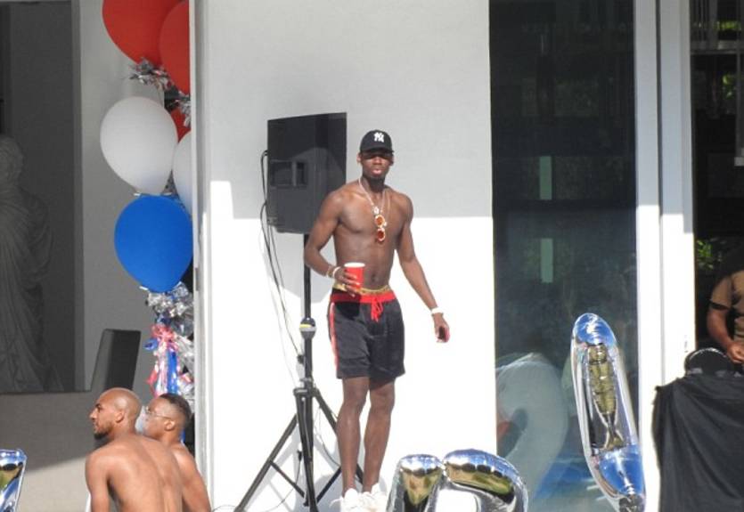 Погба закатил большую вечеринку в Лос-Анджелесе по случаю победы на ЧМ-2018 Погба закатил большую вечеринку в Лос-Анджелесе по случаю победы на ЧМ-2018