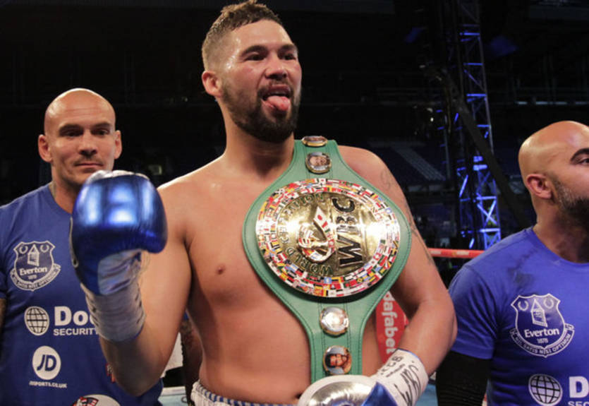 Британские СМИ назвали возможные даты боя Усик – Беллью