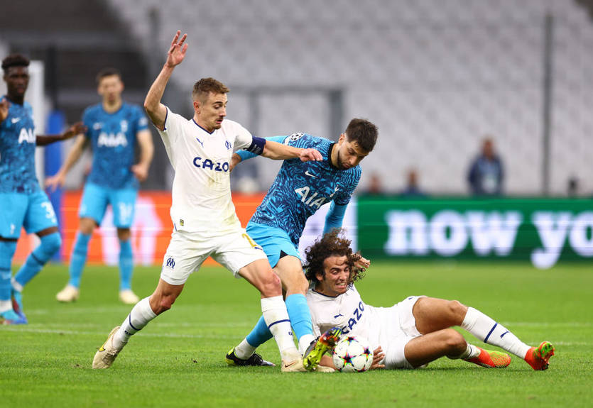 Группа D: Айнтрахт вышел в плей-офф, Тоттенхэм вырвал для себя первое место