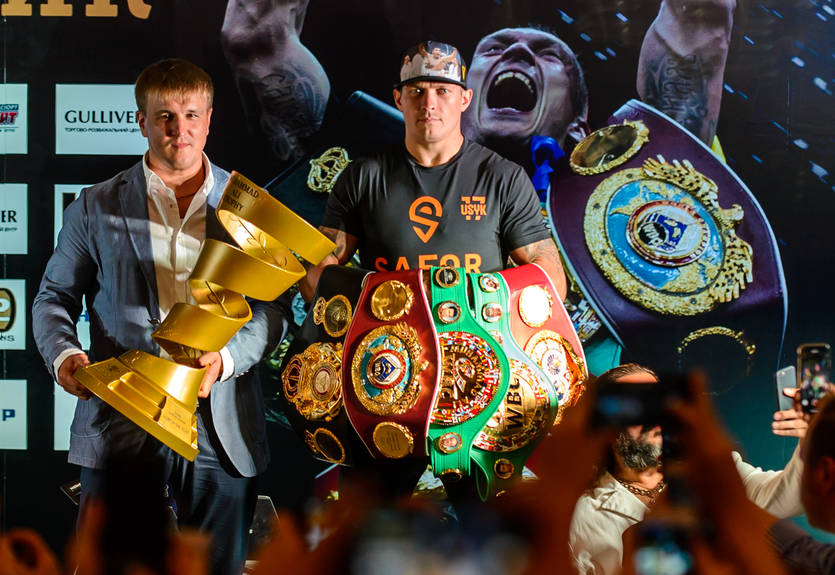 Я ничего не боюсь: как Усик собрал своих фанатов в Киеве