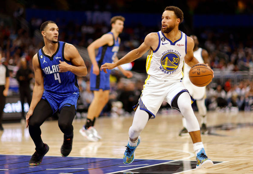 НБА: Голден Стэйт проиграл четвертый матч подряд, Денвер не без проблем одолел Оклахому