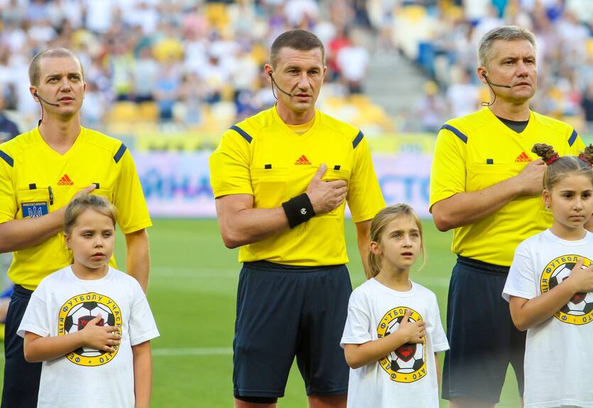 Леоненко пожелал длительной дисквалификации арбитра матча Динамо – Шахтер Леоненко пожелал длительной дисквалификации арбитра матча Динамо – Шахтер