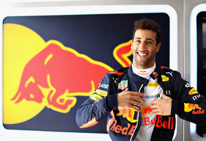 Риккардо выпил шампанское из ботинка на вечеринке в Лас-Вегасе