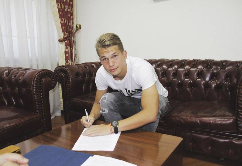 Стало известно, когда Динамо представит Буэно и Супрягу