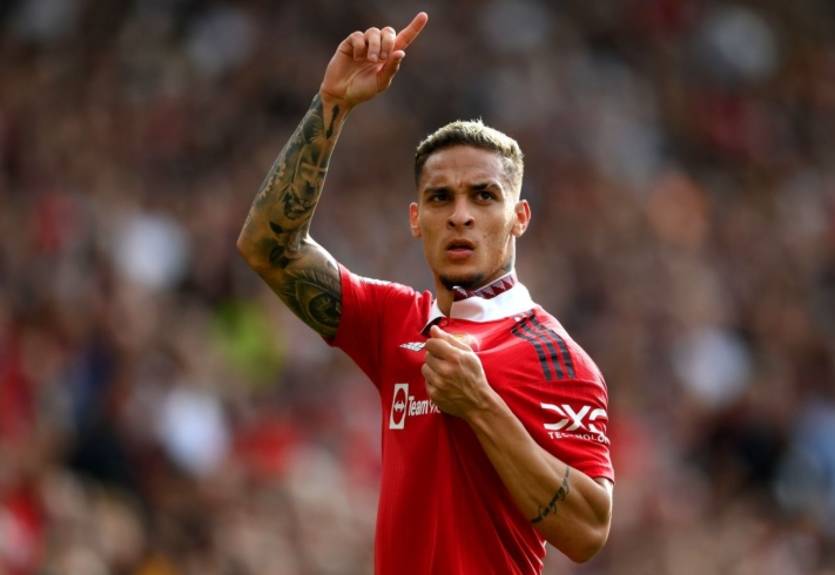 Вингер Манчестер Юнайтед набил тату в качестве ответа хейтерам Вингер Манчестер Юнайтед набил тату в качестве ответа хейтерам