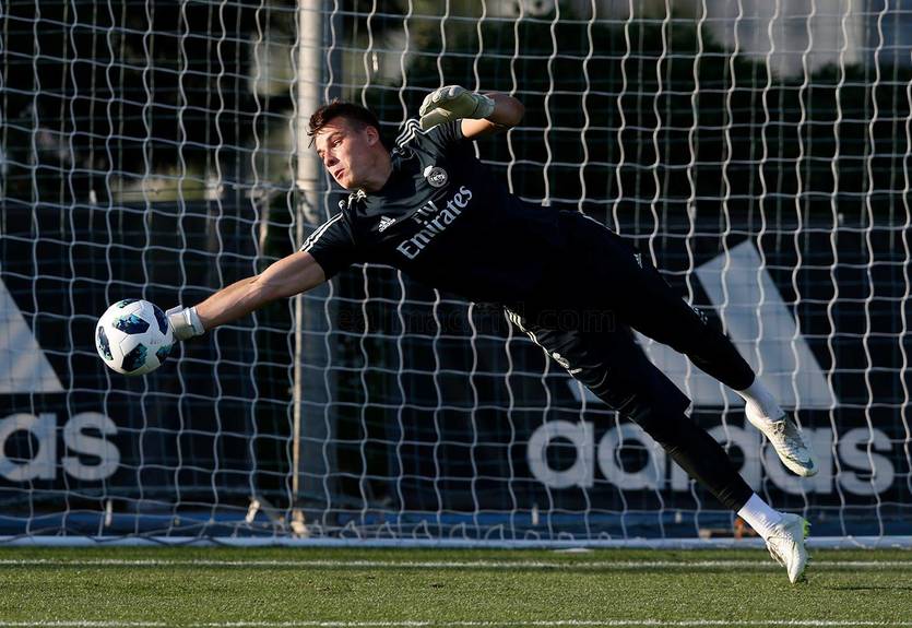 Лунин: Считаю, что Реал был лучше, чем Атлетико Лунин: Считаю, что Реал был лучше, чем Атлетико